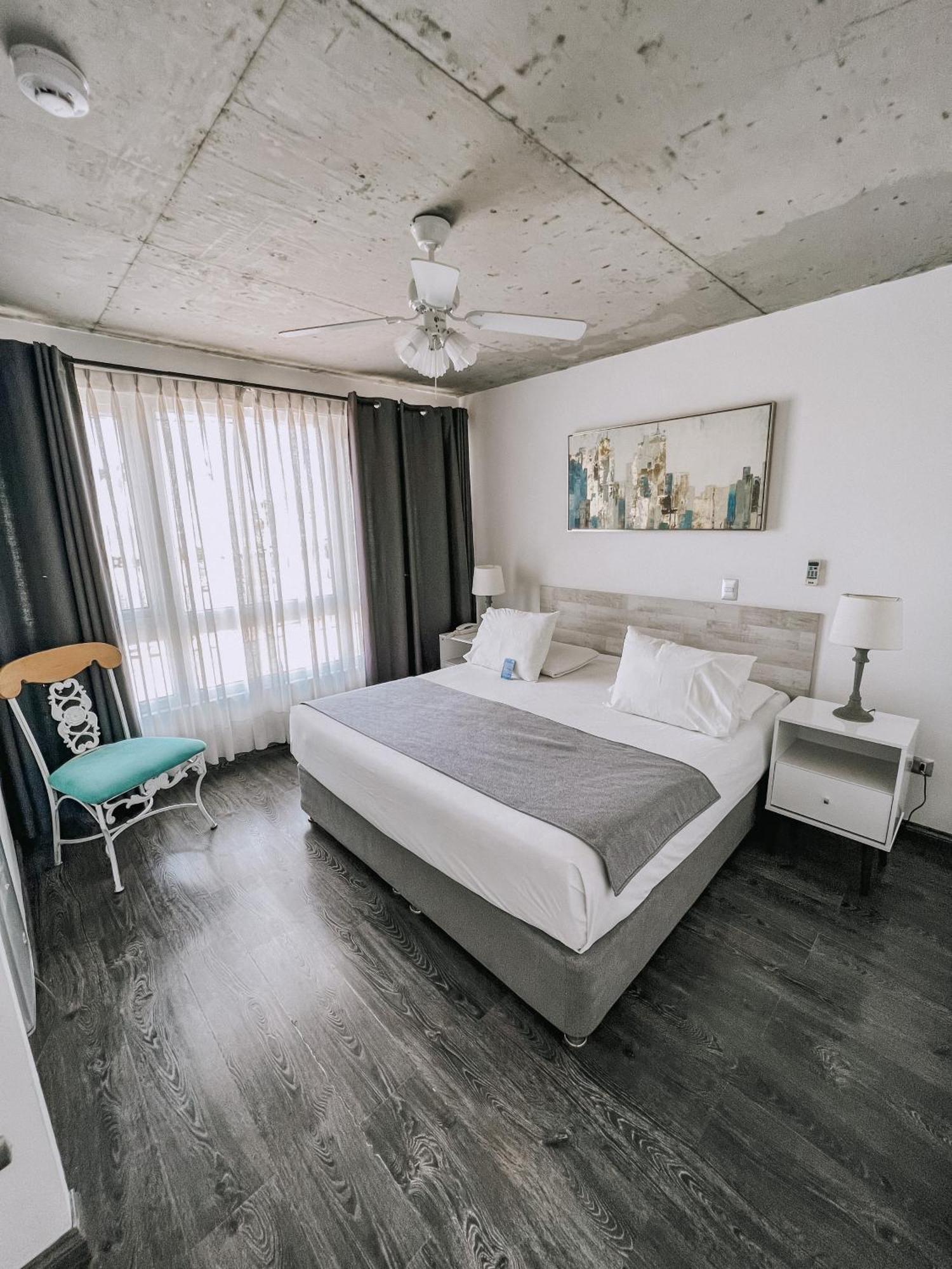 Hotel Puerto Chinchorro อารีกา ภายนอก รูปภาพ